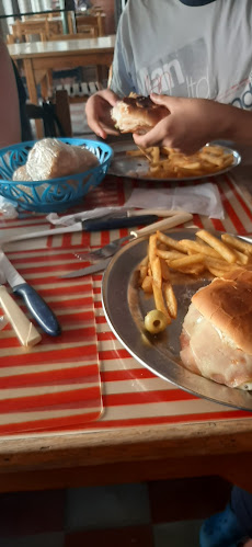 Cafeteria y Restaurante Vila - Young