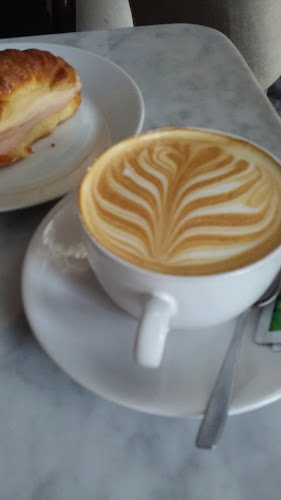 La Linda Panadería y Café - Gastronomía y hostelería