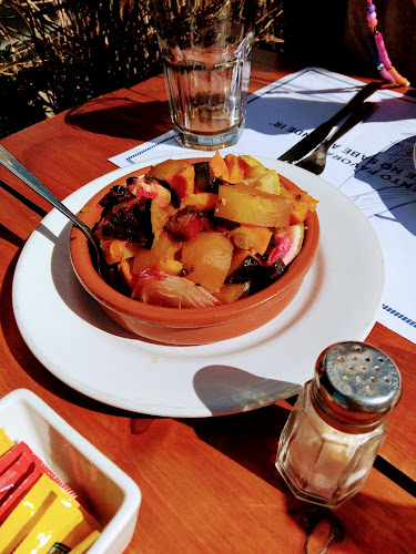 Comentarii opinii despre Popei