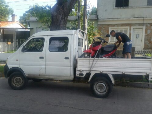 Opinii despre FLETES MONTEVIDEO 24HS MUDANZAS MOTO AUXILIO în Montevideo - Gastronomía y hostelería