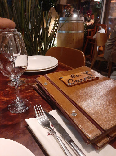 Opinii despre Restaurant y parrillada La Cava în Punta del Este - Gastronomía y hostelería