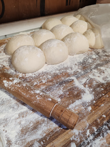 Opinii despre Pizza Pertutti în Termas del Dayman - Gastronomía y hostelería