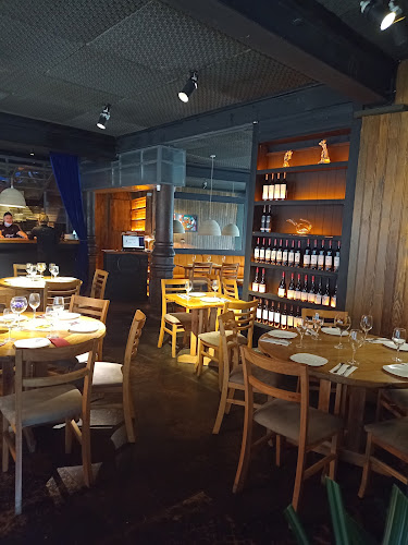 Opinii despre Rosemary Escuela Restaurante y Bar în Montevideo - Gastronomía y hostelería