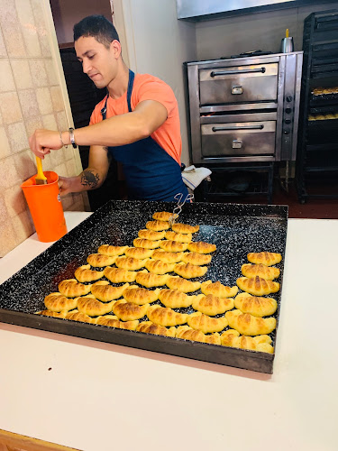 Medialunas Calentitas Solanas - Punta Ballena