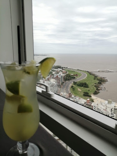 Piso 40 Club de Ejecutivos de Montevideo - Gastronomía y hostelería