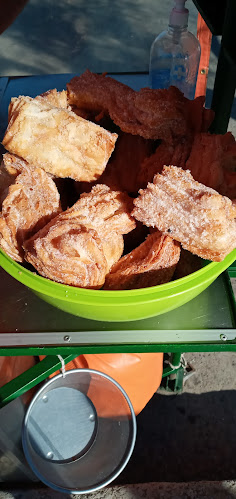 Que masa ( carro de tortas fritas y pasteles)