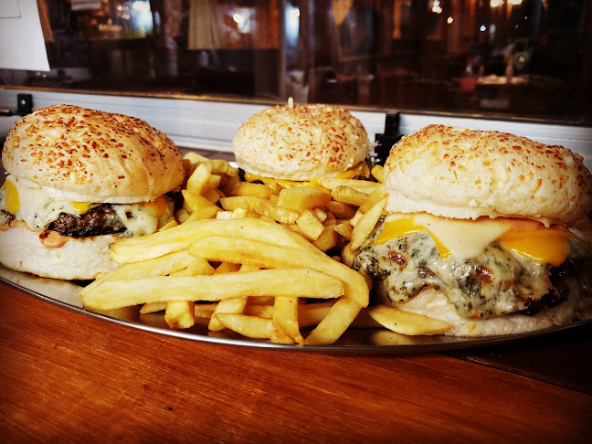 Bomba burger pizza y parrilla - Gastronomía y hostelería