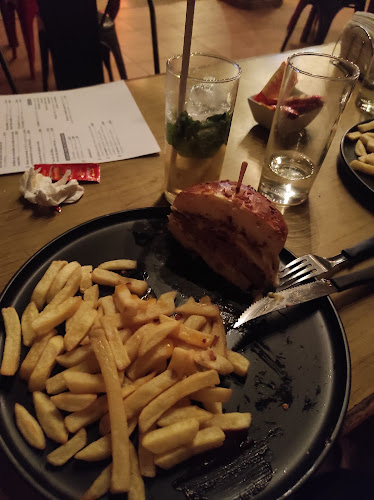 Genoves - Gastronomía y hostelería