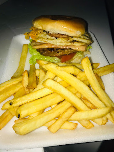 Opinii despre Epifanía "Cafeteria y Restaurante în Florida - Gastronomía y hostelería