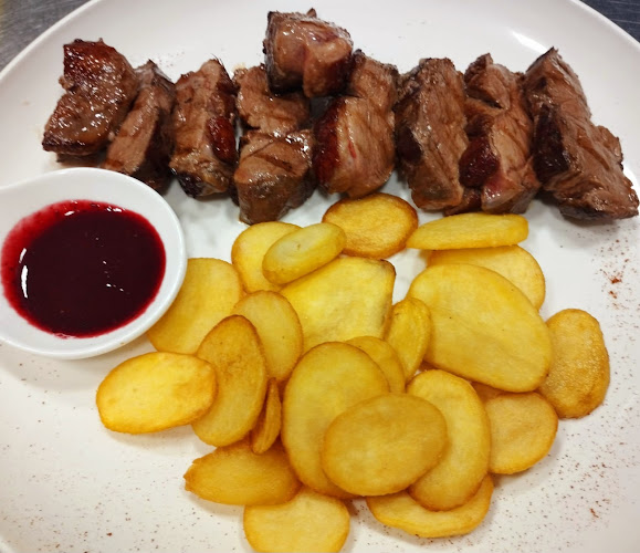 Opinii despre La Casa Gallega în Punta Ballena - Gastronomía y hostelería