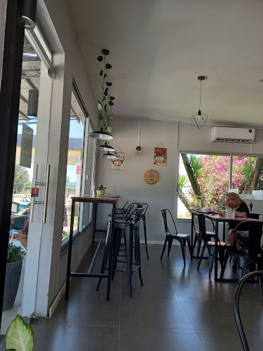 RUTA No 5, KMT 139,500, 94100, Sarandí Grande, Departamento de Florida