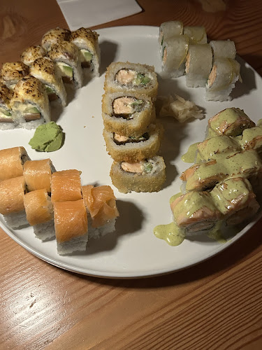 Opinii despre Watashi Sushi & Wok în Punta del Este - Gastronomía y hostelería