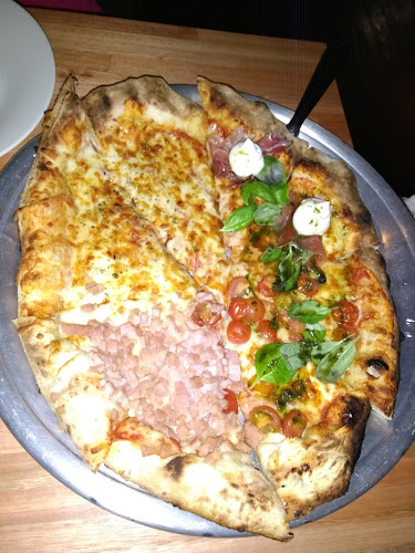 Genoveva Pizza & Birra - Gastronomía y hostelería