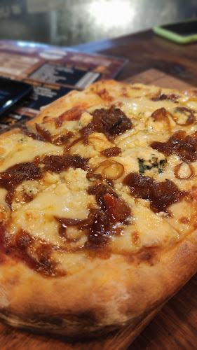 Av Gorlero entre, 27 - Los Muergos y, 20100 Punta del Este