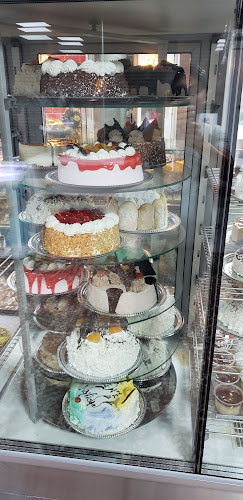 Opinii despre Panaderia y Confiteria Thaay's în Montevideo - Gastronomía y hostelería