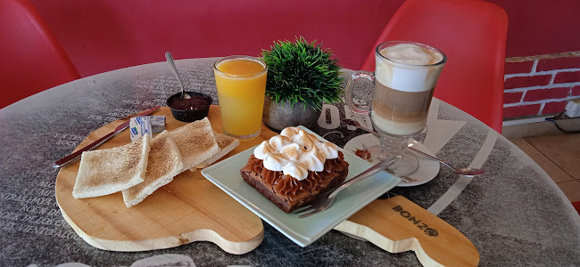 Bonzo Café - La Paloma