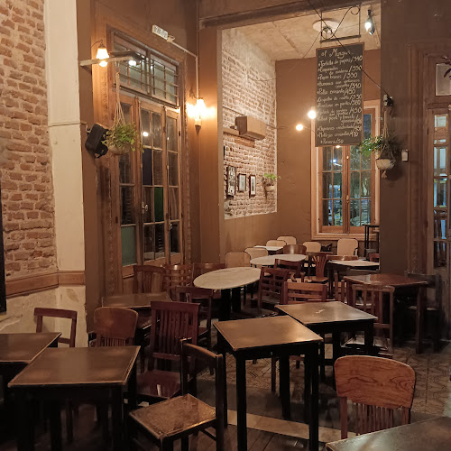 Opinii despre Bazar café în Montevideo - Gastronomía y hostelería
