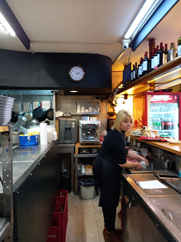 Av. Brasil 2552, 11300 Montevideo, Departamento de Montevideo