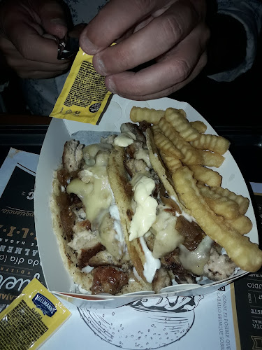 Av. Instrucciones del Año XIII 792, 90200 Las Piedras, Departamento de Canelones