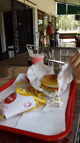 Comentarii opinii despre Menúñandú hamburguesas