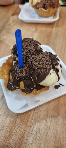 Opinii despre Cavani Helados Artesanales Dolores în Dolores - Gastronomía y hostelería