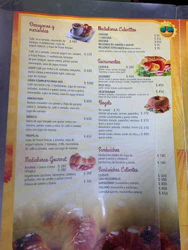 Medialunas Calentitas Solanas - Punta Ballena