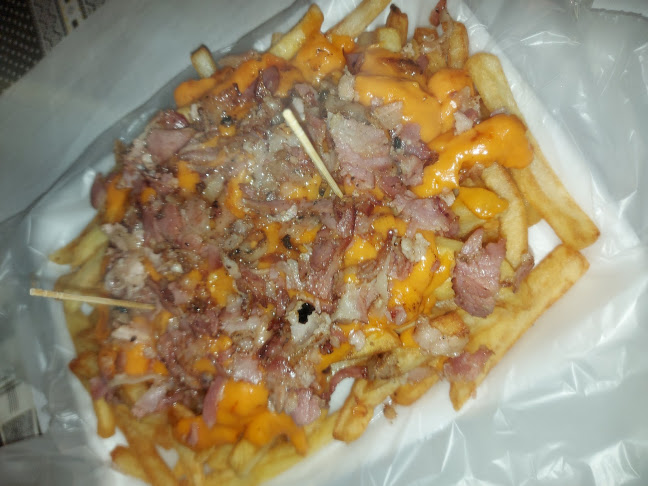 Opinii despre Trailer tío ako în Artigas - Gastronomía y hostelería