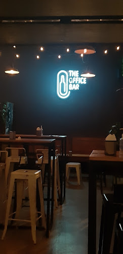 Comentarii opinii despre The Office Bar