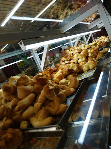 Comentarii opinii despre Socol Panadería Confitería