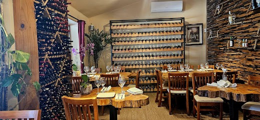 Restaurant y parrillada La Cava