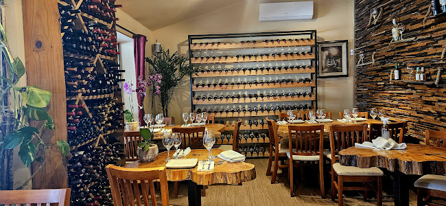 Restaurant y parrillada La Cava