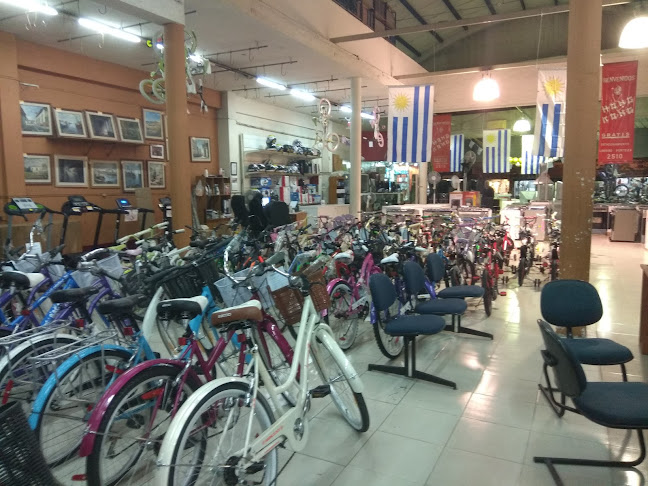 Opinii despre Hong Kong în Montevideo - Gastronomía y hostelería