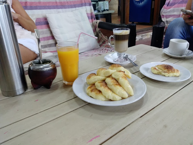 Medialunas Calentitas Solanas - Punta Ballena