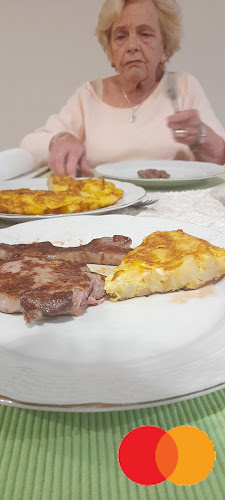 Opinii despre Esponda Panadería y Confitería în Montevideo - Gastronomía y hostelería