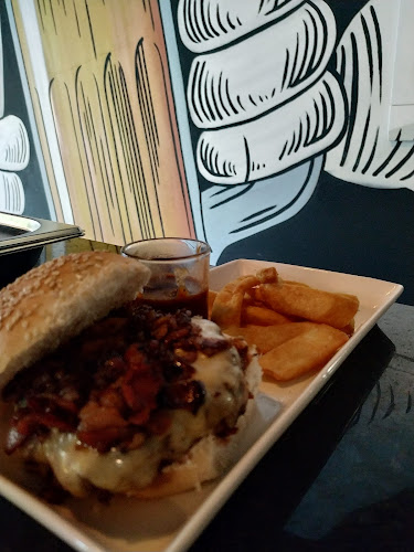 Av. Joaquín Suárez 3449, 11700 Montevideo, Departamento de Montevideo