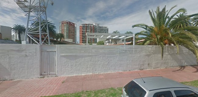 DosOrillas Restaurant & LoungeBar