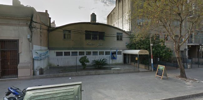 Silver Cantina / Club Social Silver Gate