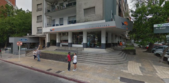 Las Gaviotas, Confitería